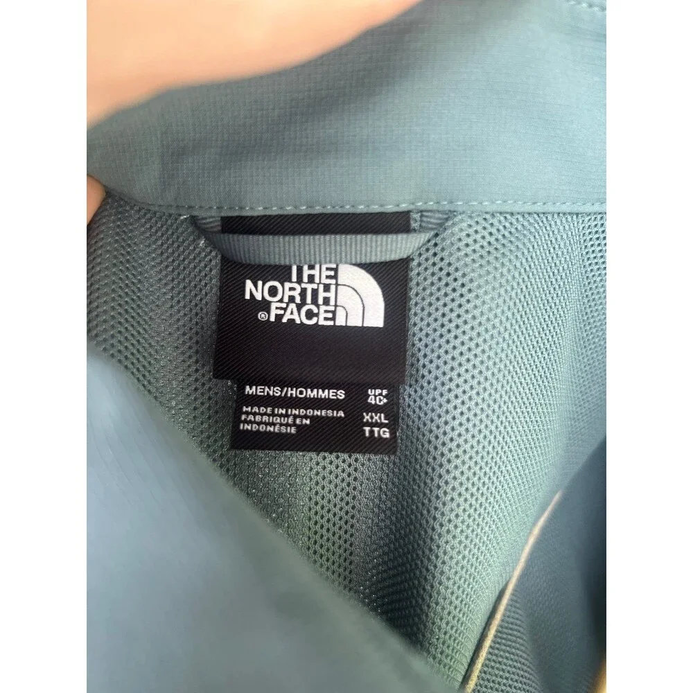 The North Face Lightweight Button Down Short Sleeved Shirt